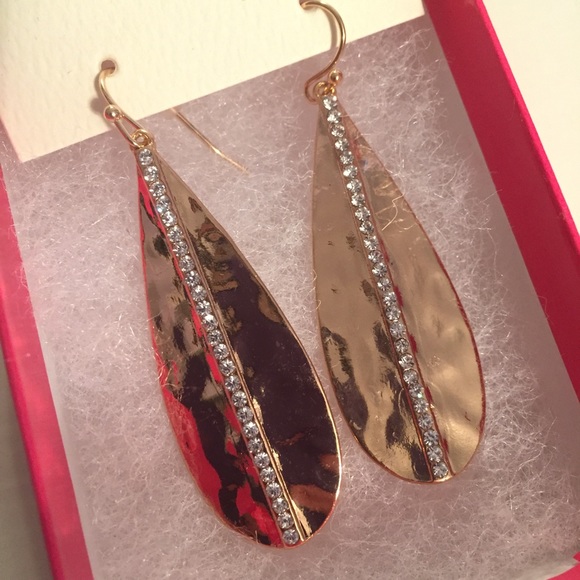 Gold hammered drop crystal earrings - Picture 1 of 3
